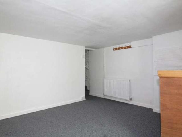 Flat for sale in Brompton, Gillingham