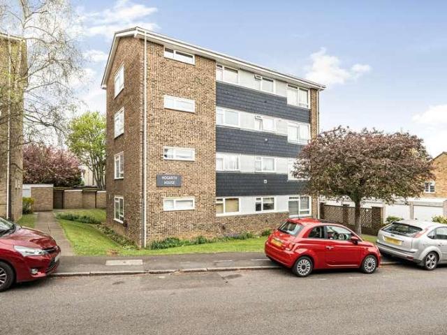 Flat for sale in Greater London