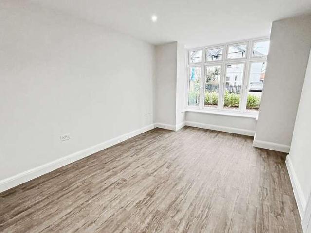 Flat for sale in Wick, Bournemouth
