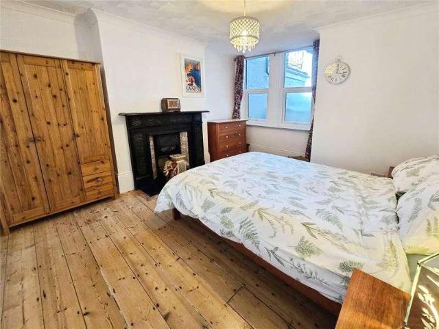 Flat for sale in Freshwater, Isle Of Wight