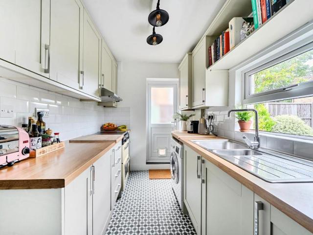 Flat for sale in London Borough of Lewisham, Greater London