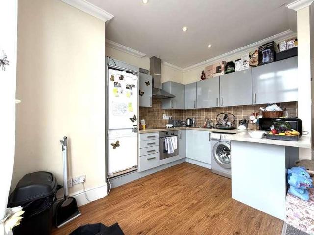 Flat for sale in Greater London