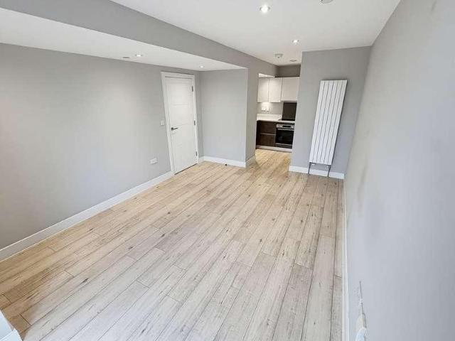 Flat for sale in Prittlewell, Southend-on-Sea