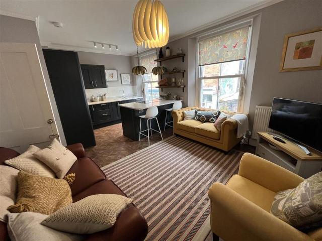 Flat for sale in Strode, Devon