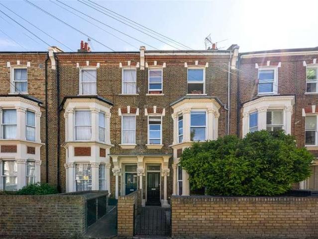 Flat for sale in Kensal Town, Greater London