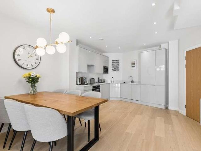 Flat for sale in King's Walden, Hertfordshire