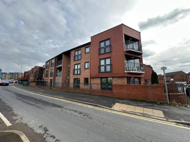 Flat for sale in Georgia, Greater Manchester
