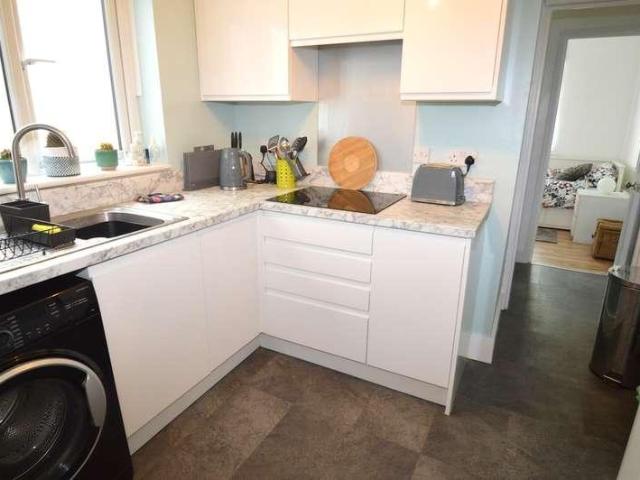 Flat for sale in Plumstead, Greater London