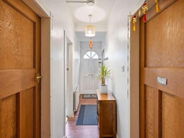 Flat for sale in Carrick Knowe, Corstorphine