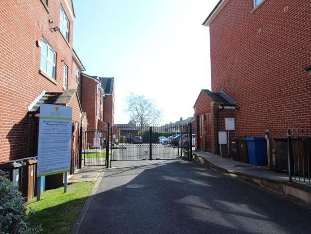 Flat for sale in Wigan, Greater Manchester