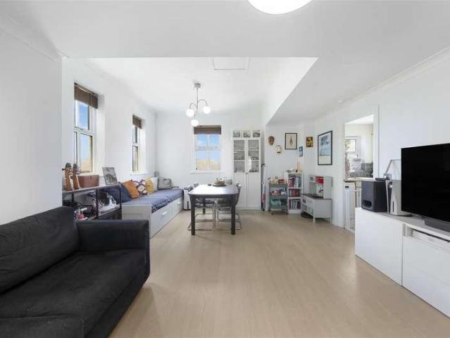 Flat for sale in London Borough of Lewisham, Greater London