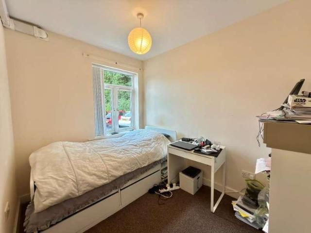 Flat for sale in Chorlton-cum-Hardy, Manchester