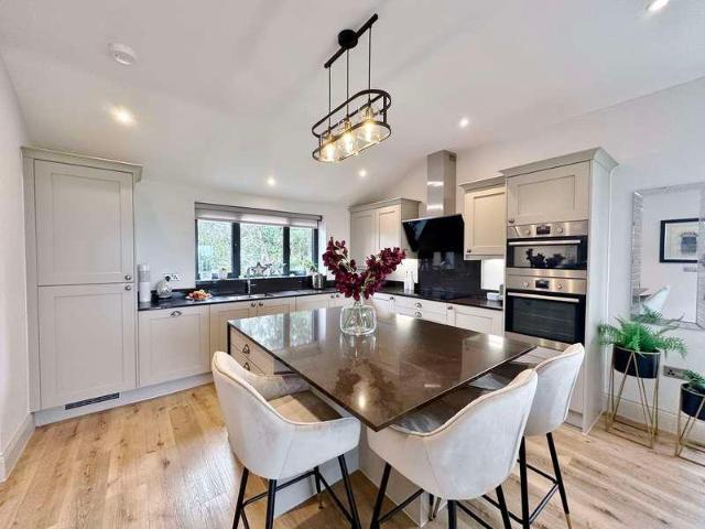 Flat for sale in Heswall, Wirral
