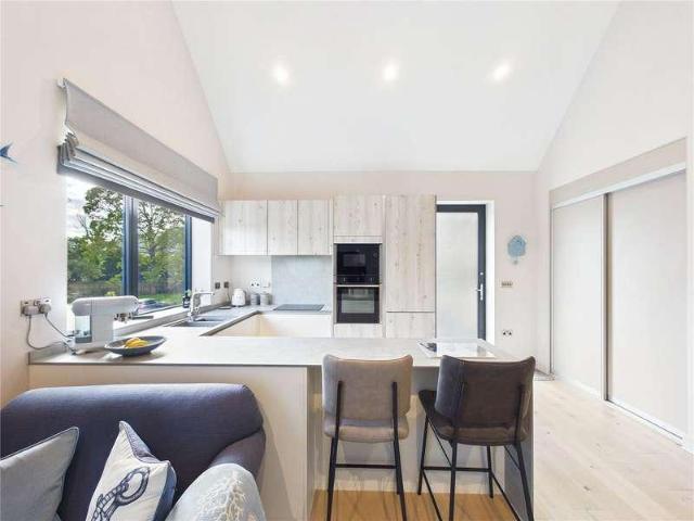 Flat for sale in Forthampton, Worcestershire