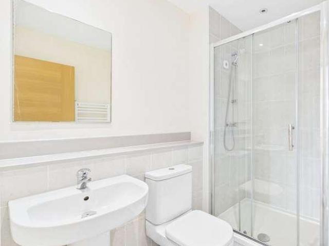 Flat for sale in West Worthing, Worthing