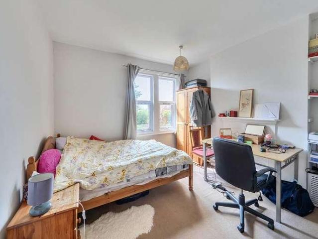 Flat for sale in The Slade, Oxfordshire