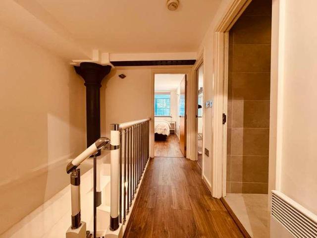 Flat for sale in City Centre, Georgia