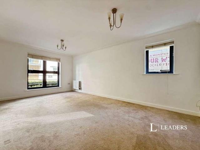 Flat for sale in East Bank, Norfolk