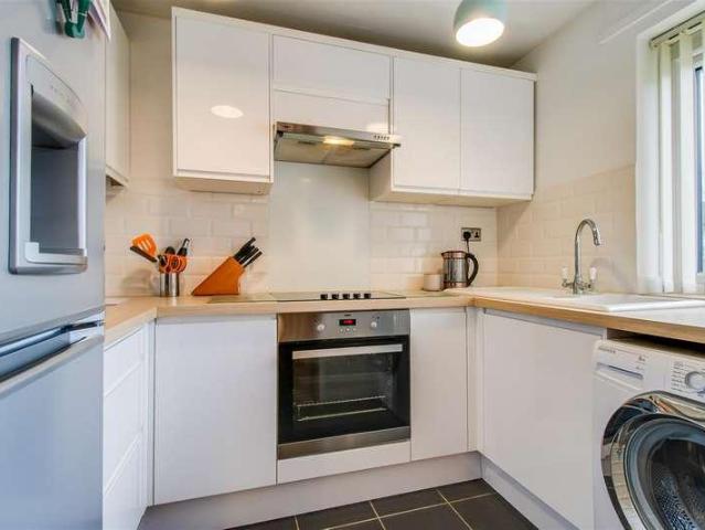 Flat for sale in Pinders Heath, West Yorkshire