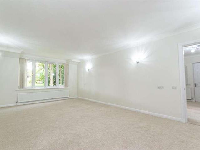 Flat for sale in Dudlow's Green, Appleton