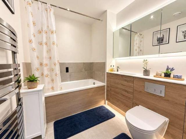 Flat for sale in Prittlewell, Southend-on-Sea