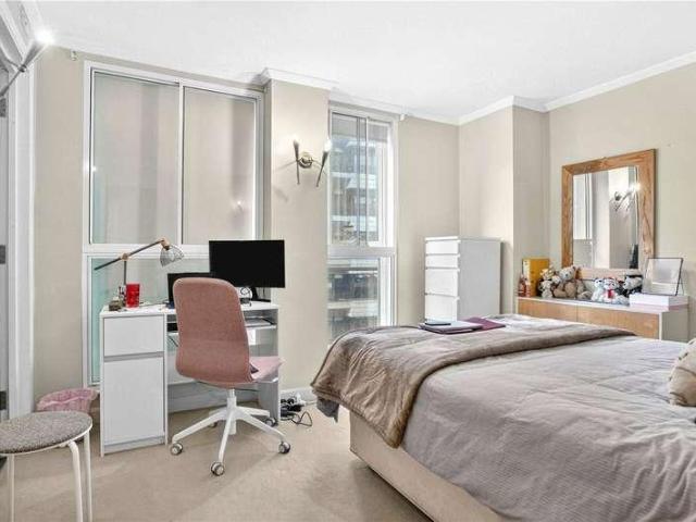 Flat for sale in Holborn, Greater London