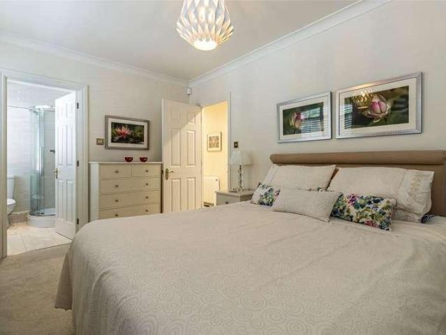 Flat for sale in Blackfriars, Greater London