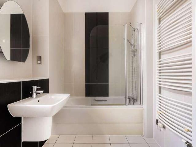 Flat for sale in Newbury, West Berkshire