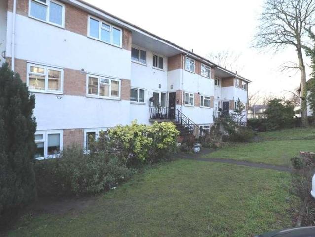 Flat for sale in Daws Hill, Cressex