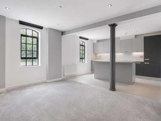 Flat for sale in Whitehall, Acol