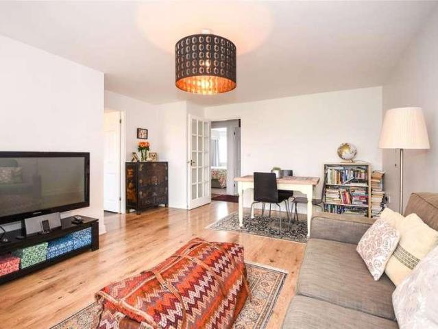 Flat for sale in Moulsham, Chelmsford
