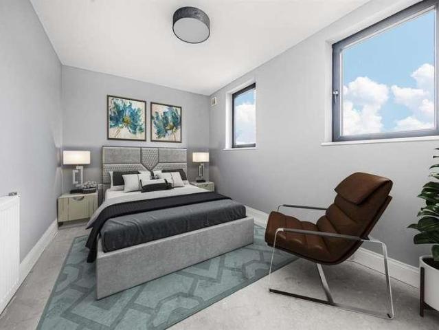 Flat for sale in London Borough of Hounslow, Greater London