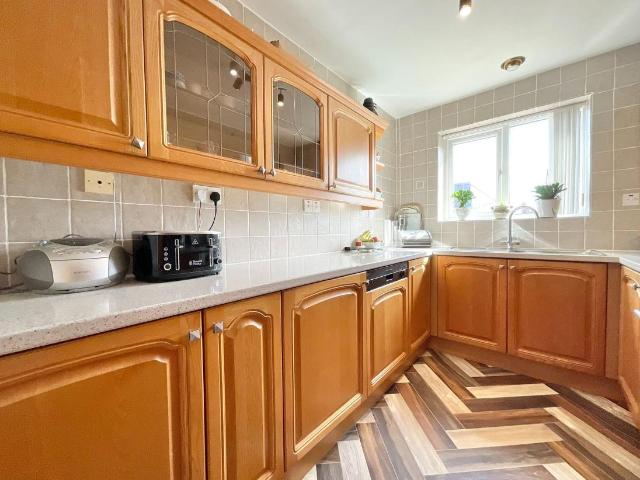 Flat for sale in Meols Cop, Southport