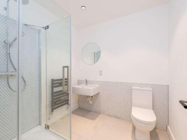 Flat for sale in The Slade, Oxfordshire