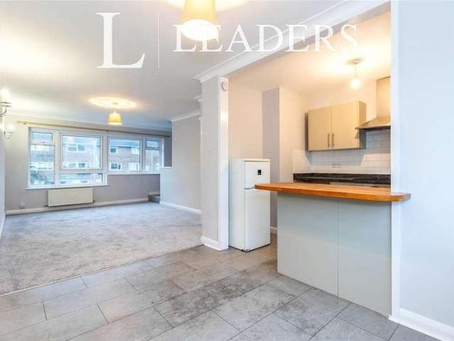 Flat for sale in London Borough of Sutton, Greater London