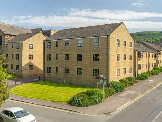 Flat for sale in Ilkley, West Yorkshire