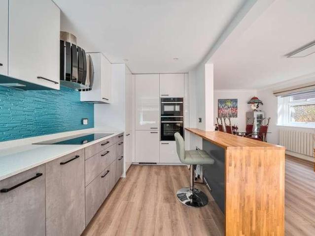 Flat for sale in Swallow, Buckinghamshire