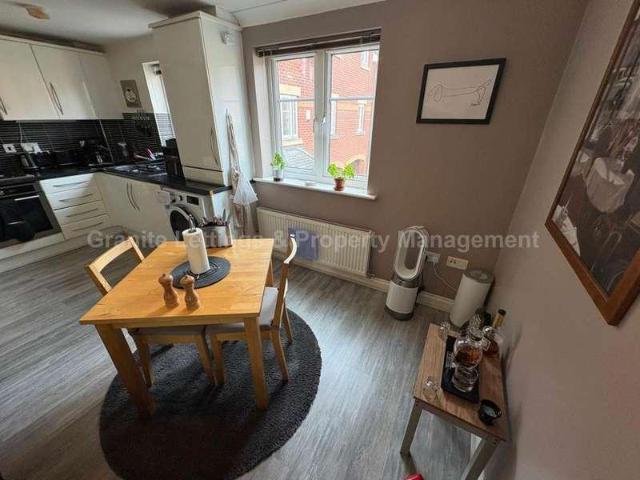 Flat for sale in Peel Green, Salford