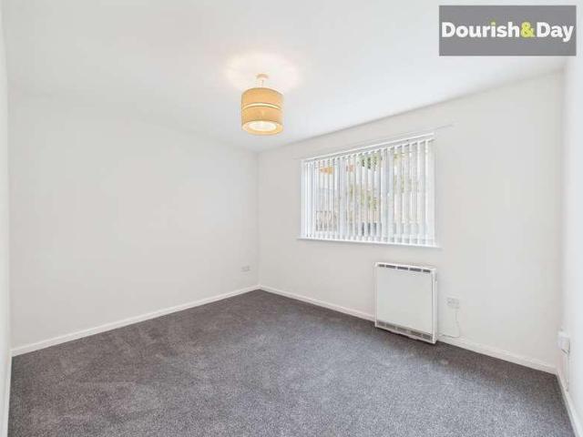 Flat for sale in Wimblebury, Chadsmoor