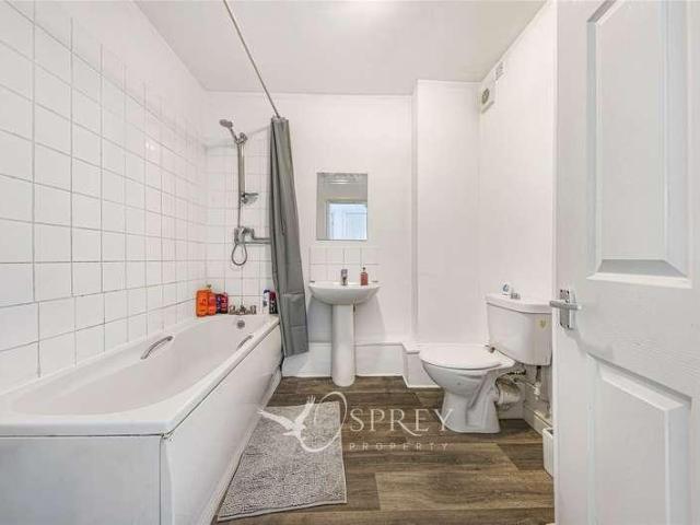 Flat for sale in Brentingby, Leicestershire