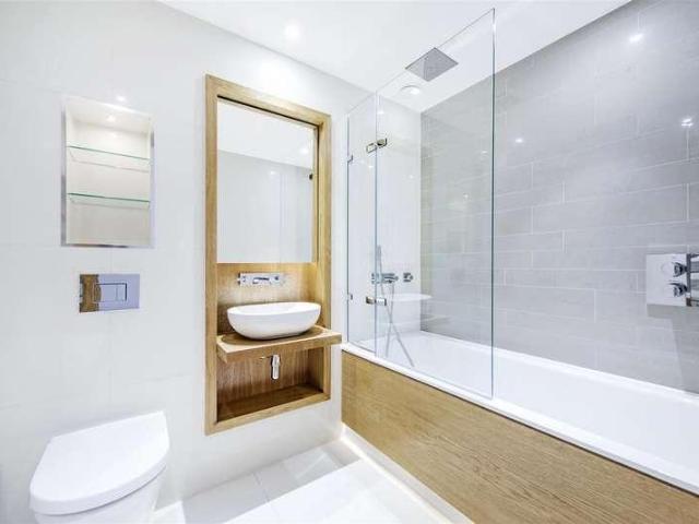 Flat for sale in Westminster, Greater London