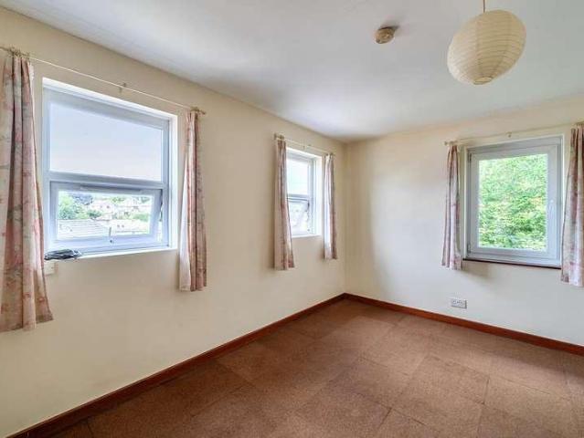 Flat for sale in Stroud, School House