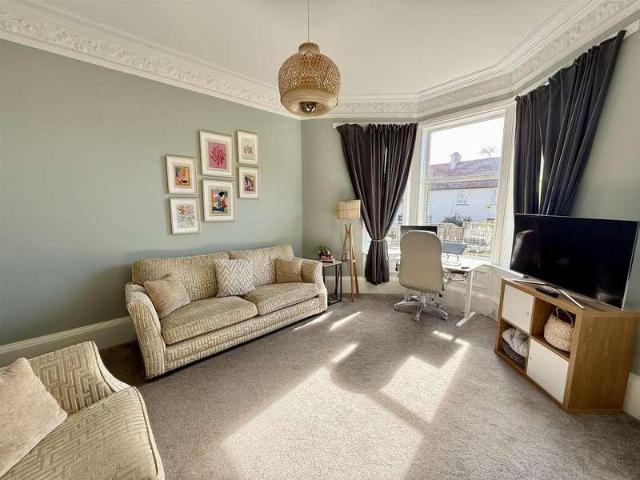 Flat for sale in West Kilbride, Scotland