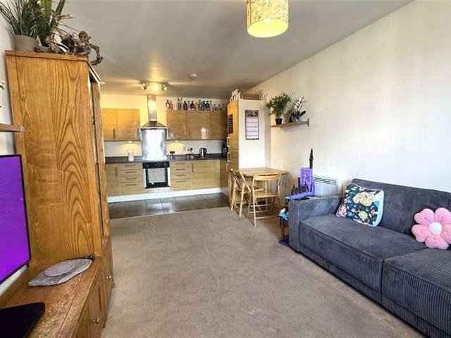 Flat for sale in London Borough of Merton, Greater London