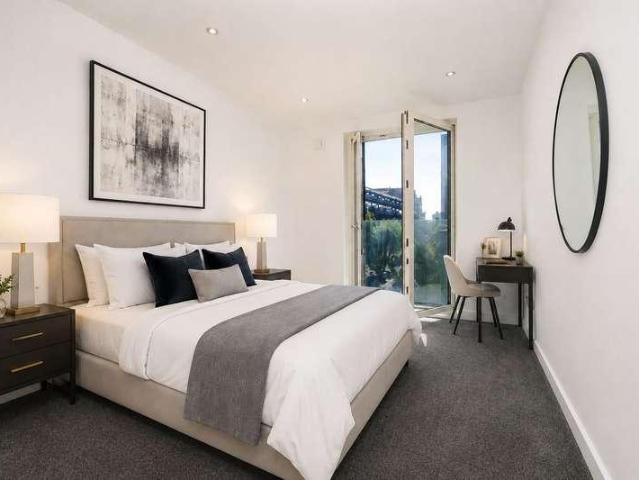 Flat for sale in Islington, Greater London