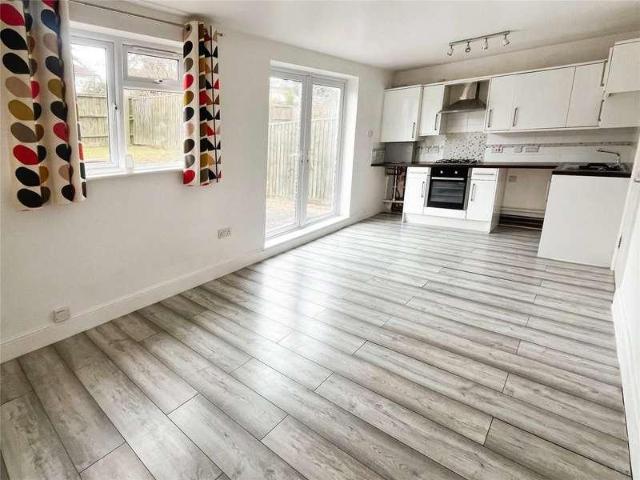 Flat for sale in Totland, Isle Of Wight