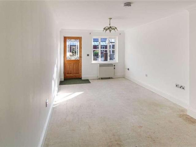 Flat for sale in Burnside, Skipton