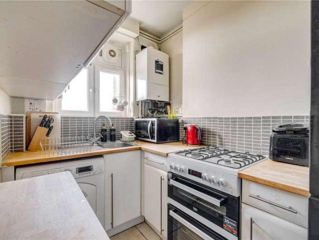 Flat for sale in Hammersmith, Greater London