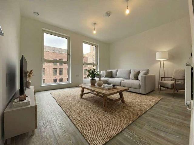Flat for sale in Upton Gardens, Greater London