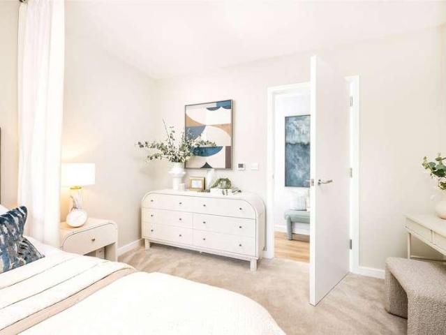 Flat for sale in Greater London